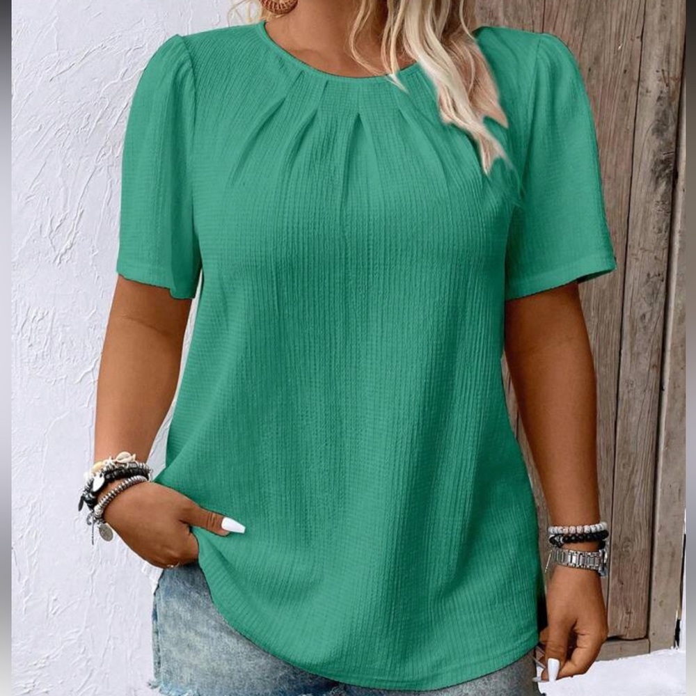 Green Ribbed Relaxed Blouse - Picture 2 of 6
